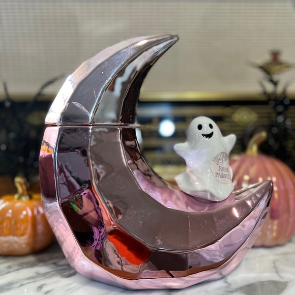 ✨NEW💖Cobwebs and Cauldrons Pink Metallic Ceramic Moon with Ghost Cookie Jar🌙 - Picture 10 of 12